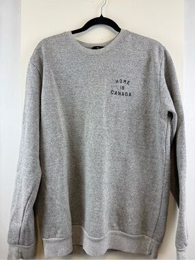 Peace Collective Home Is Canada Grey Crewneck Sweatshirt Size Large Unisex